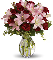 Lavish Love from Schultz Florists, flower delivery in Chicago